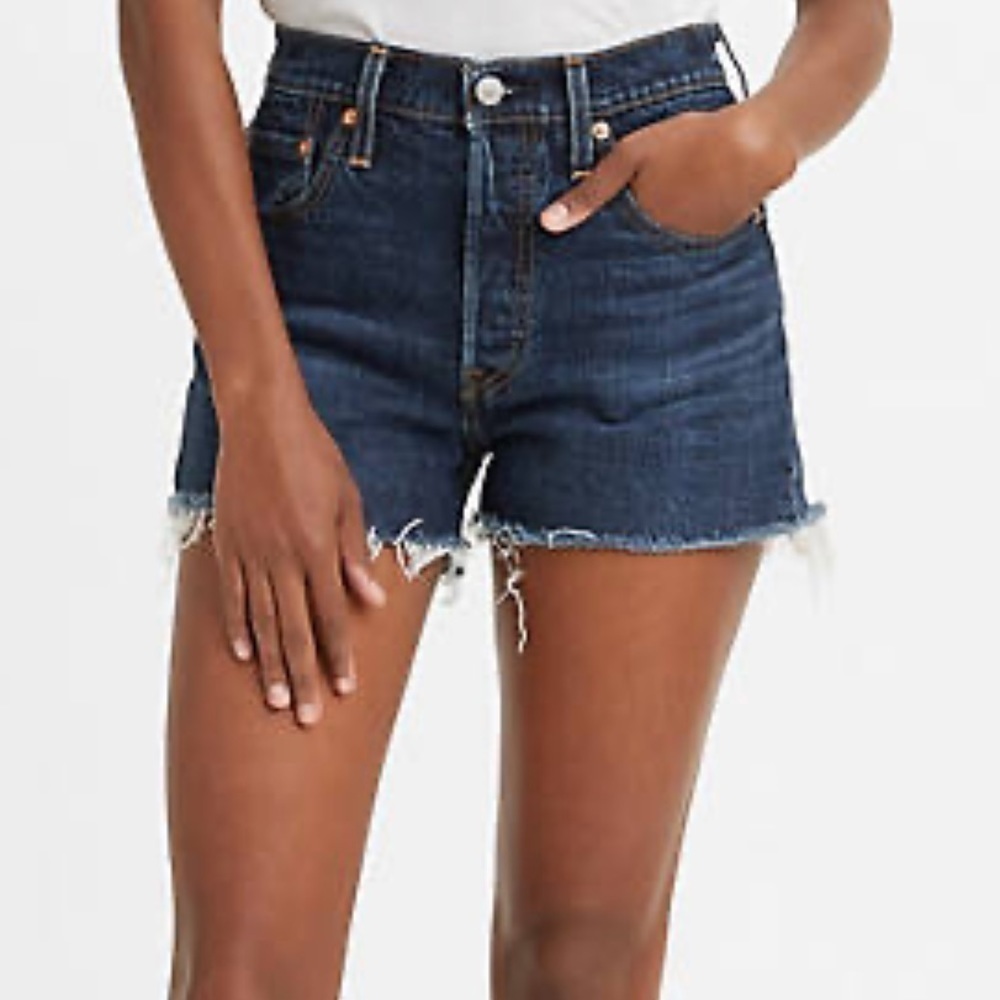 Levi's Women's Premium Ribcage Shorts , dark wash size 28 NWT